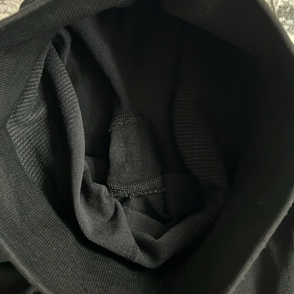 Lululemon black leggings